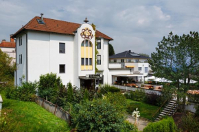 Отель Hotel Am Sonnenhang  Казель
